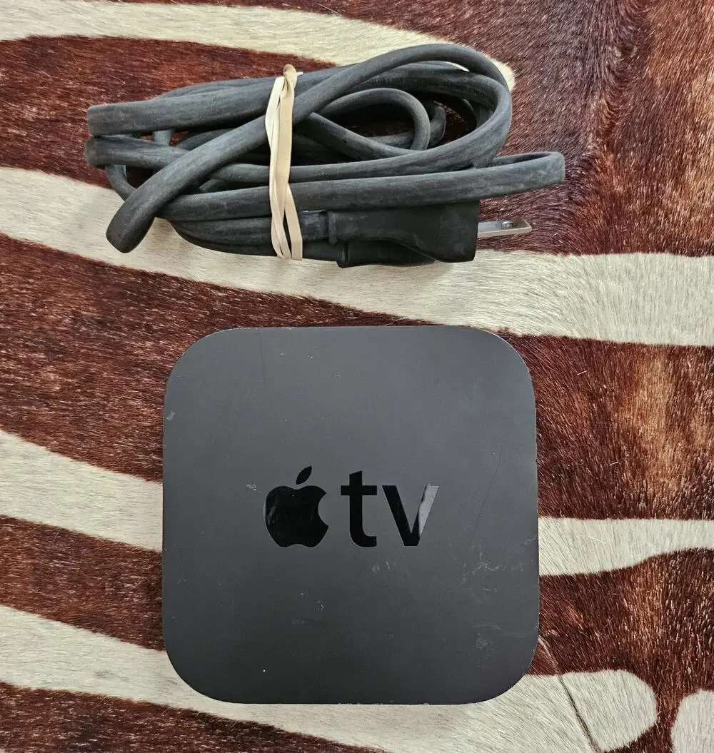 Apple TV (3rd Generation) A1469 HD Media Streamer